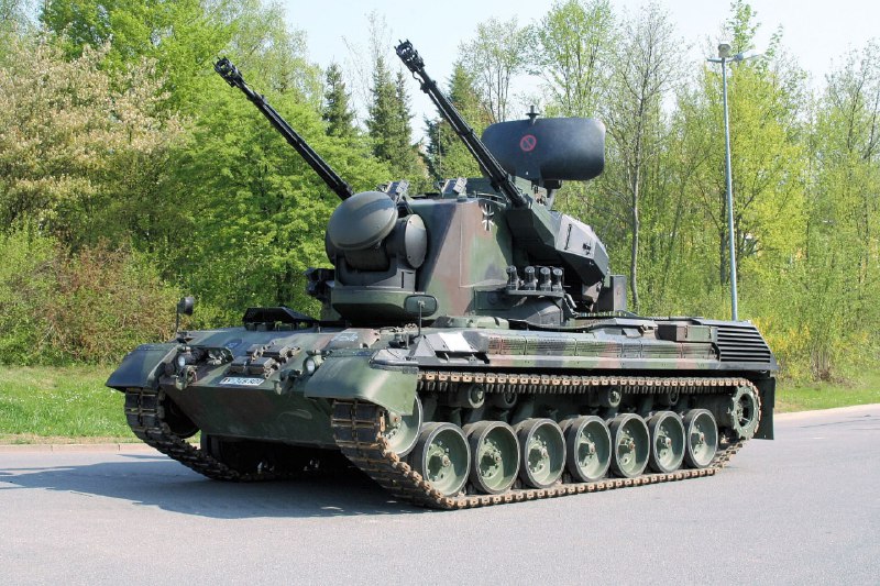 Германия начала поставки ЗСУ «Gepard» Украине«Возможности Украины по защите неба…