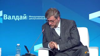 “Чья бы корова мычала, а твоя бы молчала, как-то так у нас говорят в народе”, — …