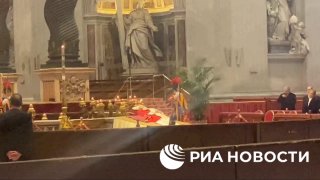 Церемония прощания с Бенедиктом XVI началась во вторник в Соборе Святого Петра в…