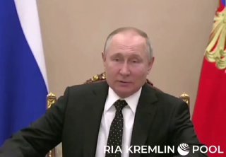 Путин проводит экономическое совещание. Предложил обсудить санкции и вновь назва…