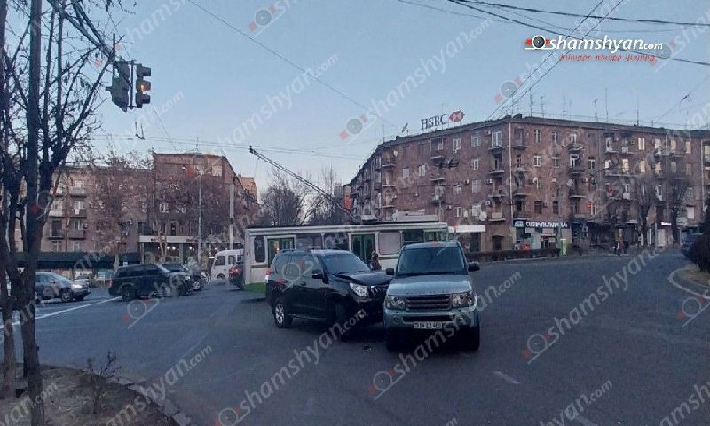 Сегодня, 26 января, в Ереване произошло ДТП. Около 08:30 на пересечении проспек…