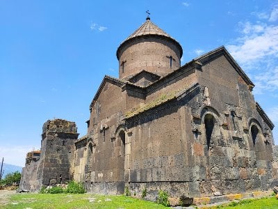 Դատախազությունն ընդդեմ եկեղեցու. պահանջում են պետությանը հանձնել 13-րդ դարի Ս. Ա…