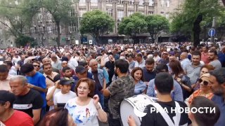 В Ереване сегодня снова протесты…