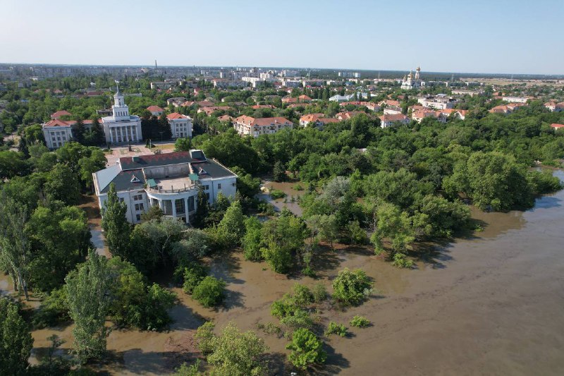 Украинские ВС нанесли удары по Каховской ГЭС: зона подтопления продолжает расшир…