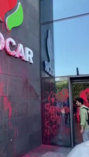 Сегодня у турецкого офиса SOCAR прошла акция протеста против продажи азербайджан…