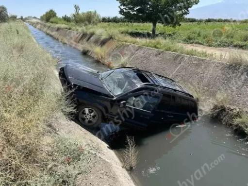 Նշավան գյուղում «Jeep Grand Cherokee»-ն հայտնվել է «Ստալինյան ջրանցքում»․ կա 2 վ…